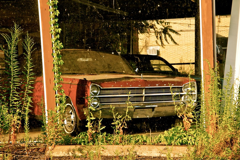 Illustration for article titled The Mystery of Flickr's Ghost Car Dealership